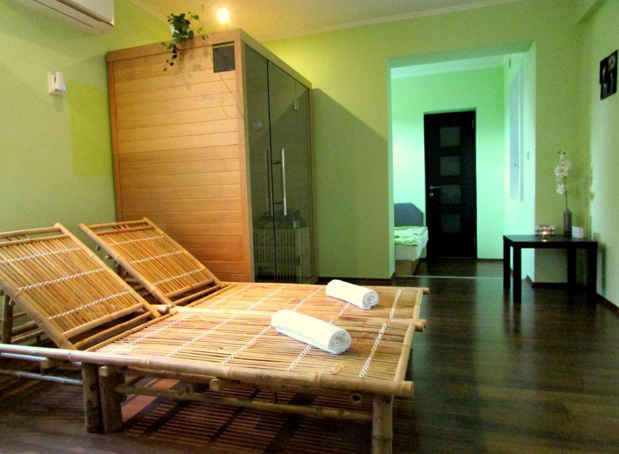 Green Corner Wellness Püspökladány Eksteriør billede